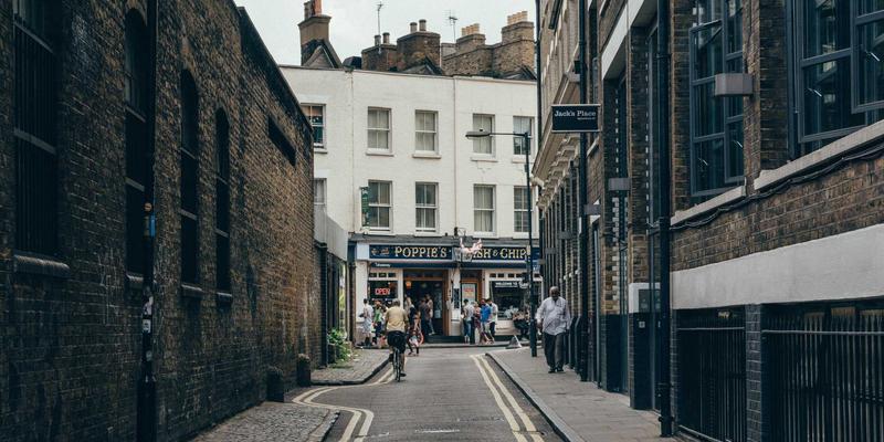 智能标签与语义分析：如何重塑便民服务与分类信息平台的未来